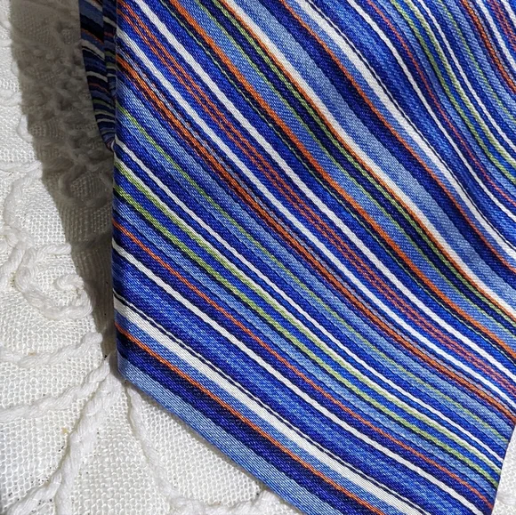 Tommy Hilfiger Silk Tie - Picture 5 of 5